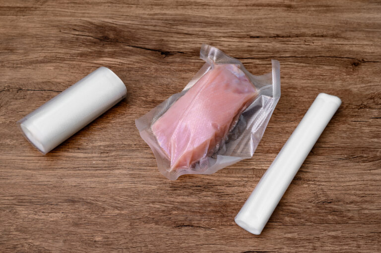 Jak długo można przechowywać jedzenie zapakowane próżniowo? Kompletny przewodnik o&nbsp;wydłużeniu świeżości produktów